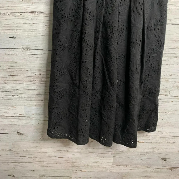 Black label Saks fifth ave eyelet black midi dress size 4 black - Picture 2 of 10